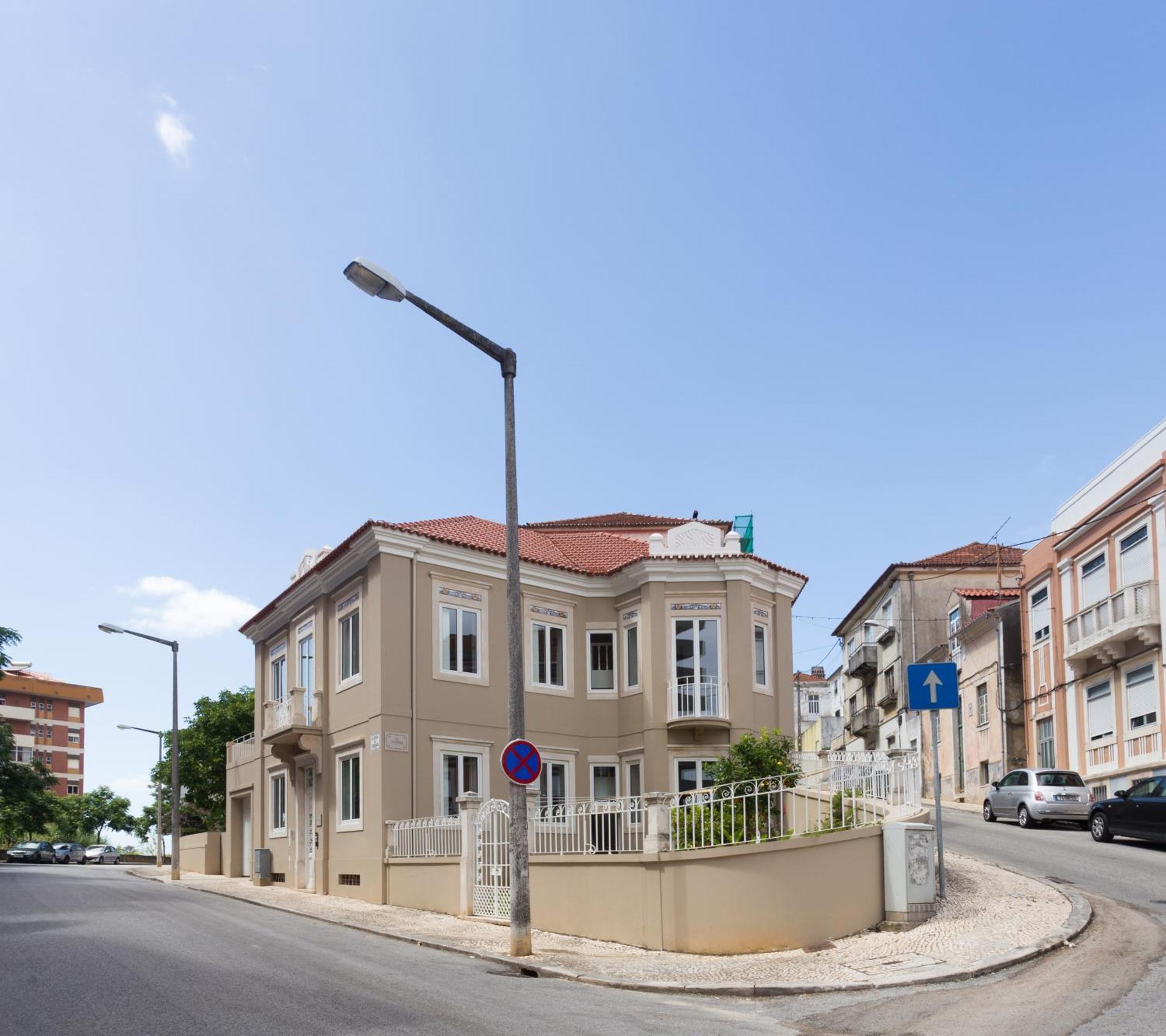 Vila Julieta Guesthouse Coimbra Bagian luar foto